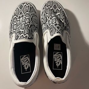 VANS Black and White Snake Skin Size 7! Only worn twice!